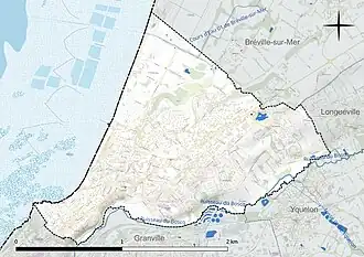 Carte en couleur présentant le réseau hydrographique de la commune
