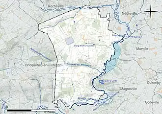Carte en couleur présentant le réseau hydrographique de la commune
