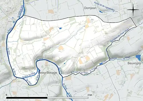Carte en couleur présentant le réseau hydrographique de la commune