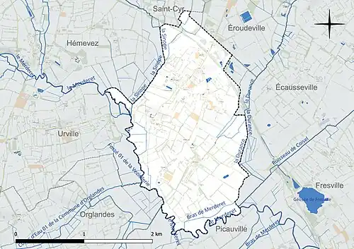 Carte en couleur présentant le réseau hydrographique de la commune