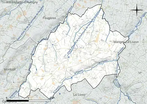 Carte en couleur présentant le réseau hydrographique de la commune