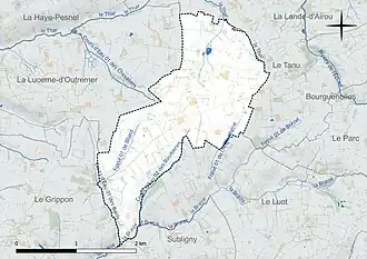 Carte en couleur présentant le réseau hydrographique de la commune