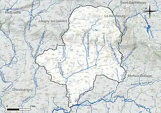 Carte en couleur présentant le réseau hydrographique de la commune
