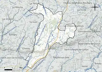 Carte en couleur présentant le réseau hydrographique de la commune