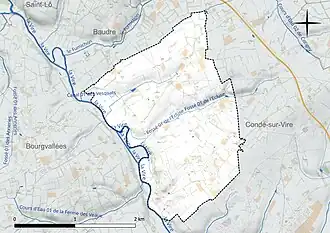 Carte en couleur présentant le réseau hydrographique de la commune