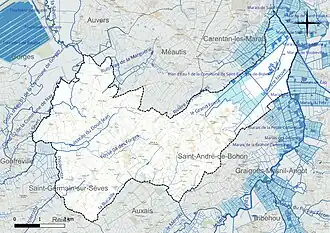 Carte en couleur présentant le réseau hydrographique de la commune