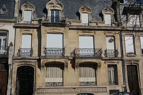Façade classée du no&nbsp;50 (maison Bloch).