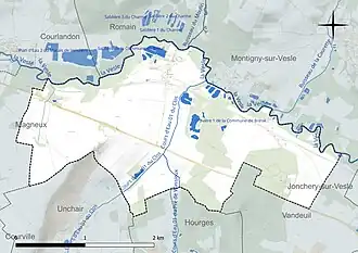 Carte en couleur présentant le réseau hydrographique de la commune