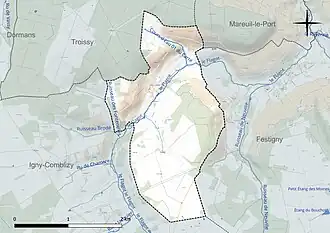 Carte en couleur présentant le réseau hydrographique de la commune