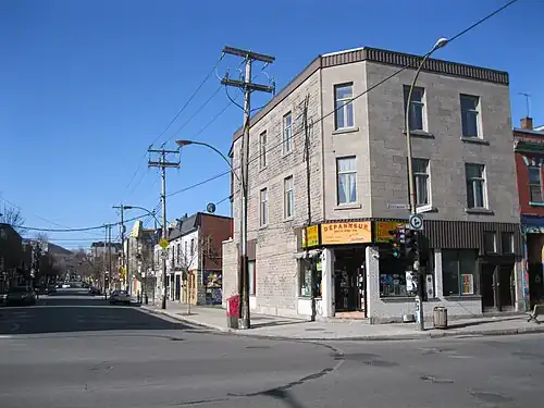 Description de l'image 5200, boulevard Saint-Laurent.JPG.