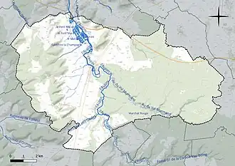 Carte en couleur présentant le réseau hydrographique de la commune