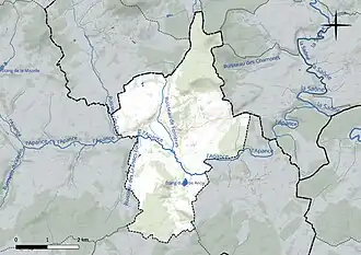Carte en couleur présentant le réseau hydrographique de la commune