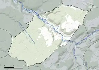 Carte en couleur présentant le réseau hydrographique de la commune