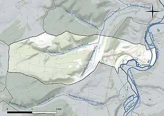 Carte en couleur présentant le réseau hydrographique de la commune