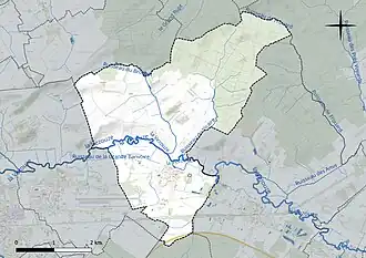 Carte en couleur présentant le réseau hydrographique de la commune