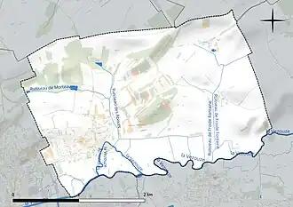 Carte en couleur présentant le réseau hydrographique de la commune