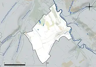 Carte en couleur présentant le réseau hydrographique de la commune