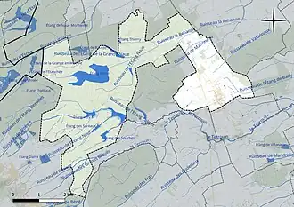 Carte en couleur présentant le réseau hydrographique de la commune