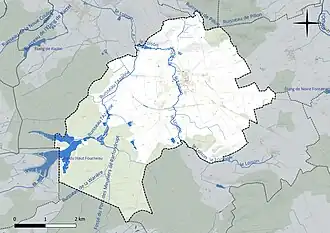 Carte en couleur présentant le réseau hydrographique de la commune