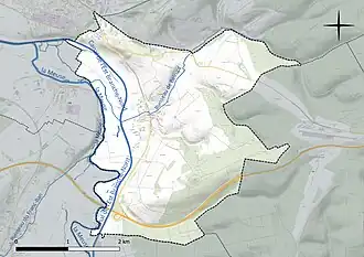 Carte en couleur présentant le réseau hydrographique de la commune