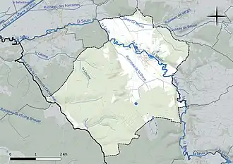 Carte en couleur présentant le réseau hydrographique de la commune