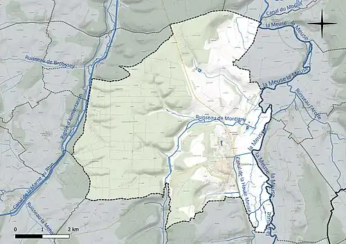Carte en couleur présentant le réseau hydrographique de la commune