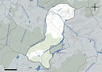 Carte en couleur présentant le réseau hydrographique de la commune