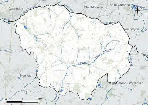 Carte en couleur présentant le réseau hydrographique de la commune