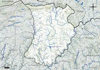 Carte en couleur présentant le réseau hydrographique de la commune