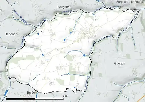 Carte en couleur présentant le réseau hydrographique de la commune