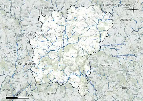 Carte en couleur présentant le réseau hydrographique de la commune
