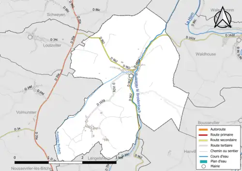 Carte en couleur présentant le réseau hydrographique de la commune