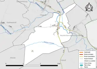 Carte en couleur présentant le réseau hydrographique de la commune