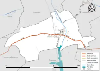 Carte en couleur présentant le réseau hydrographique de la commune