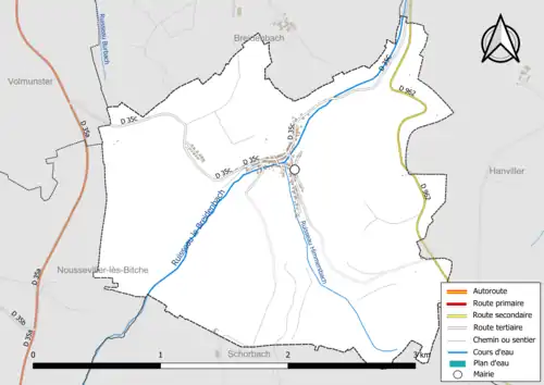 Carte en couleur présentant le réseau hydrographique de la commune