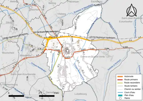 Carte en couleur présentant le réseau hydrographique de la commune
