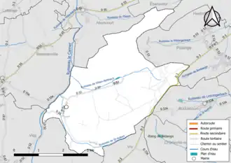Carte en couleur présentant le réseau hydrographique de la commune