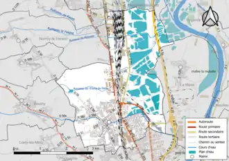 Carte en couleur présentant le réseau hydrographique de la commune