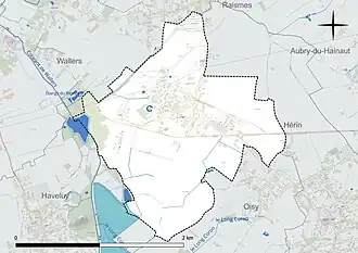 Carte en couleur présentant le réseau hydrographique de la commune