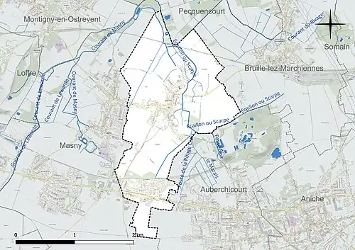 Carte en couleur présentant le réseau hydrographique de la commune