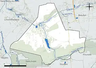 Carte en couleur présentant le réseau hydrographique de la commune
