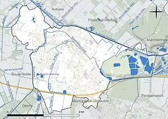 Carte en couleur présentant le réseau hydrographique de la commune