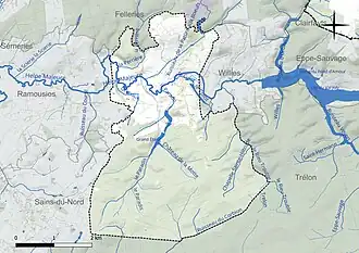 Carte en couleur présentant le réseau hydrographique de la commune