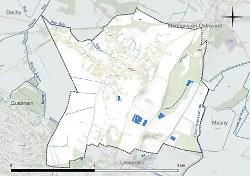 Carte en couleur présentant le réseau hydrographique de la commune