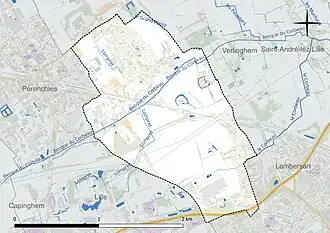 Carte en couleur présentant le réseau hydrographique de la commune