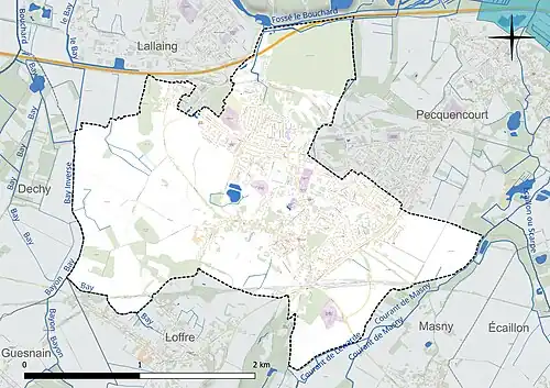 Carte en couleur présentant le réseau hydrographique de la commune