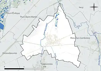 Carte en couleur présentant le réseau hydrographique de la commune