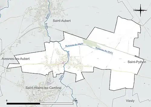 Carte en couleur présentant le réseau hydrographique de la commune