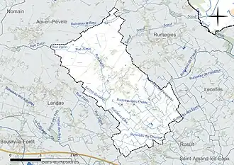 Carte en couleur présentant le réseau hydrographique de la commune