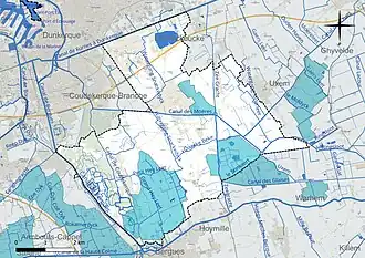 Carte en couleur présentant le réseau hydrographique de la commune